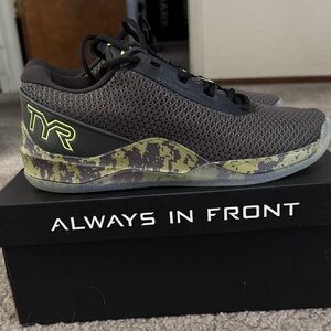 TYR CXT-2 Trainer Camo Grey - Brand new. Never worn.